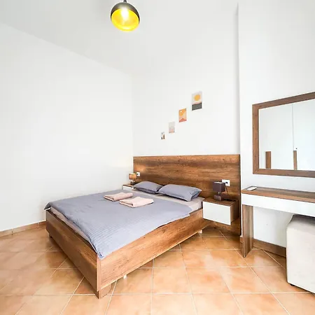 1 Bedroom Апартаменты Дуррес
